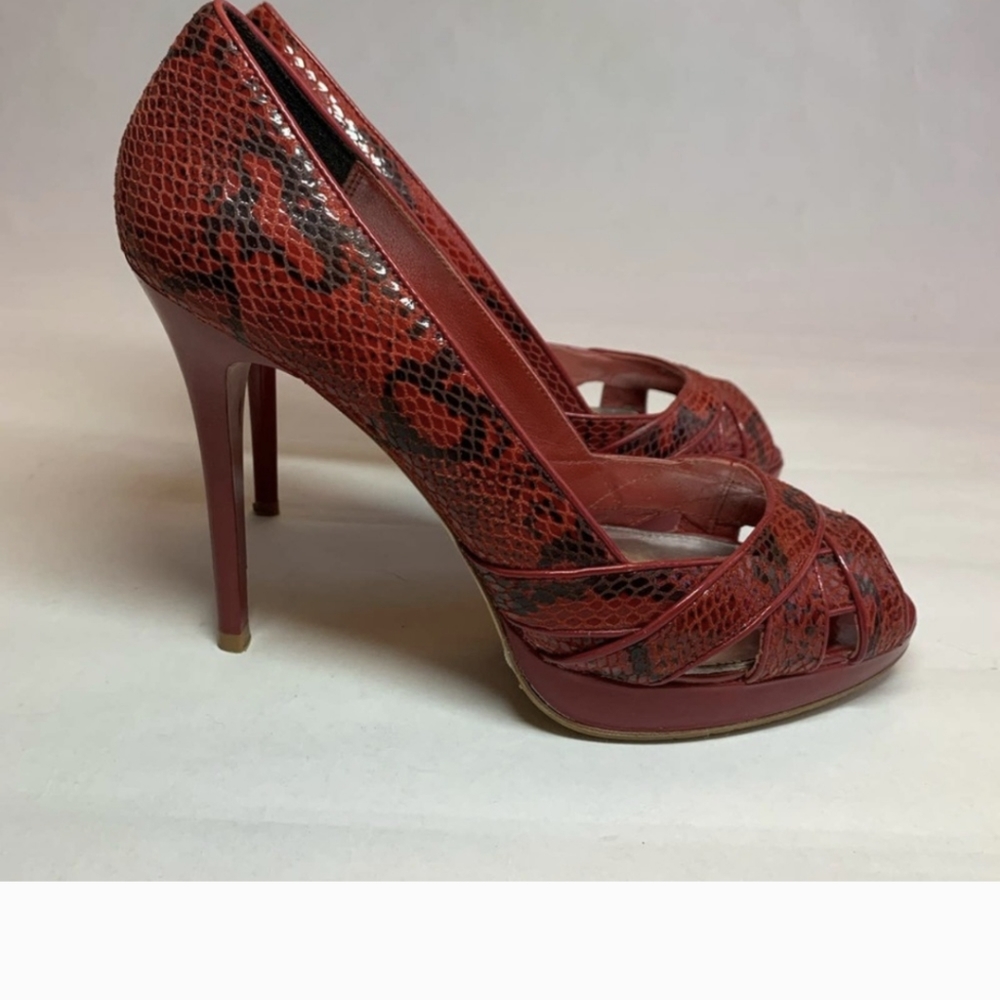 Karen Millen Red High Heel Peep Toe, Size 38 - Picture 9 of 9